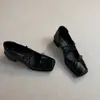 Sapatos Femininos Exclusivos Franceses Mary Jane com Laço Retro de Corte Baixo com Bico Quadrado Pequeno de Couro com Salto Médio Grosso Confortáveis