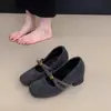 Zapatos Grises Peludos con Tacón Grueso que Aumentan la Altura Interior para Mujer, Nuevos Zapatos de Invierno Estilo Coreano de Hada Mary Jane, Zapatos de Algodón Cálidos con Forro de Felpa