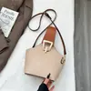 Bolsa Saco de Ombro Único Color Block Casual Simples Feminina Nova Tendência Moda Textura Primavera 2026