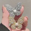 Broche de Mariposa con Perla, Circonita de Diamante Completo, Lujo Ligero, Elegante, Versátil, Exquisito, Gama Alta, Vintage, Accesorio de Pin de Alto Grado