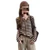 Cárdigan de punto a rayas estilo coreano para mujer, con cuello redondo, manga larga, nueva colección de otoño, top holgado y favorecedor.