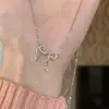 Collar Clásico de Plata de Ley S925, Colgante de Clavícula con Lazo de Lujo Ligero y Nicho, Accesorio de Diseño de Alta Gama Super tipo Hada