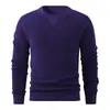 Colección de otoño e invierno: Camiseta interior de punto de manga larga de color liso para hombre, un suéter simple y casual para capas interiores para hombres jóvenes