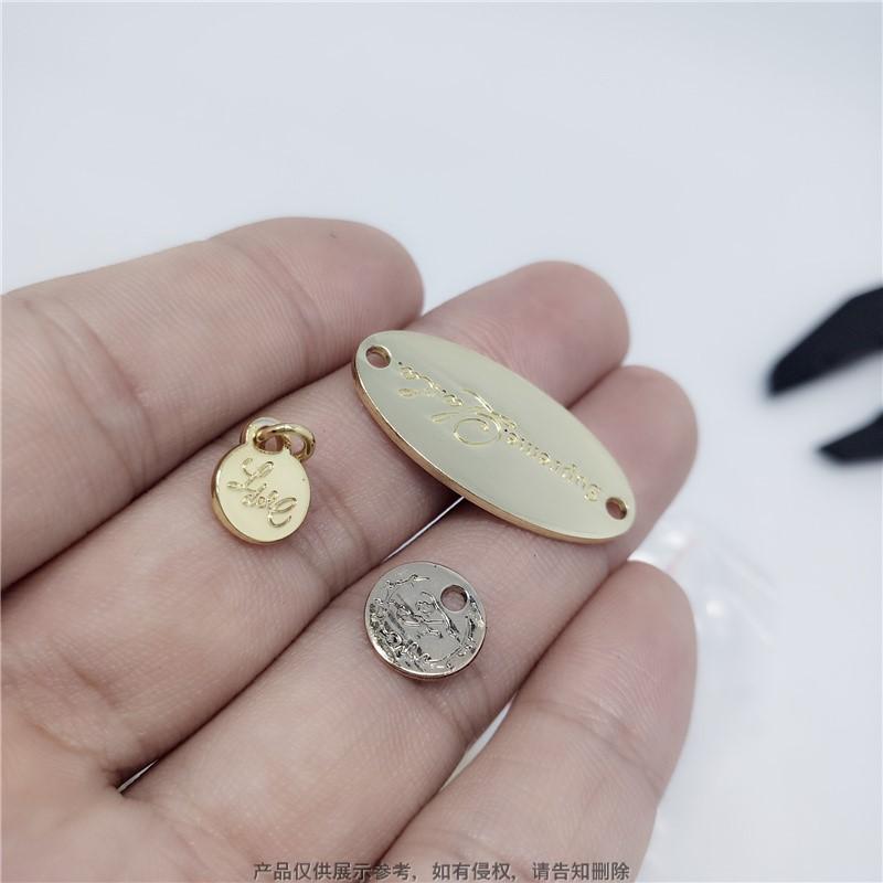 穿挂在绳子上的logo金属标 椭圆形 圆形夹圈 用于汽车香水