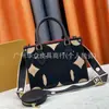 Marca de Guangzhou Bolsos de Mano para Mujer de Comercio Exterior Bolso Cruzado de Hombro Bolso de Mano de Cuero Genuino Bolso Estampado en Relieve