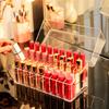 Caja de almacenamiento de lápiz labial con múltiples rejillas, estilo Ins, estante de almacenamiento de esmalte de labios, caja de lápiz labial de escritorio transparente de celebridades de Internet, estante Fidelity
