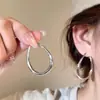 Pendientes de Aro Grandes Exagerados con Estilo Europeo y Americano para Mujer, Lujo Accesible, Pendientes de Aro Lisos de Gama Alta, Pendientes Elegantes de Moda y Sencillos