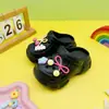 Nuevos zuecos infantiles florales rosa y amarillo transfronterizos con suelas gruesas para uso en exteriores, pantuflas de playa para bebé, sandalias de exterior