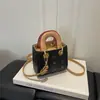 Bolsa quadrada vintage para mulheres, novo modelo transfronteiriço, bolsa Lady Dior, estilosa e elegante, nicho de luxo, bolsa de ombro e transversal, bolsa infantil