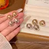 Pendientes Minimalistas de Perla Esférica Irregular para Mujer Diseño de Nicho Pendientes de Alta Gama Pendientes de Moda para Viajero al Trabajo Venta al por Mayor