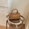 Bolso Boston transfronterizo otoño/invierno, bolso tote de gran capacidad, nuevo estilo 2026, bolso de hombro para mujer, bolso cruzado, adecuado para el trabajo y los viajes, moderno