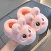 Pantuflas de algodón de invierno para niños y niñas, diseño de conejo, cálidas y afelpadas, para uso en casa, lindas a juego para padres e hijos, zapatos de algodón cerrados para bebé