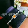 Nuevo Pulsera de Flor de Calcedonia Natural Incrustada Estilo Chino para Mujer, Pulsera de Jade de Calcedonia Verde Hielo de Alta Calidad Versátil de Nicho