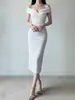 Vestido de noche negro de hombros descubiertos para mujer, de longitud media, vestido ajustado de sirena, adecuado para banquetes, ser anfitrióna y fiestas, vestido elegante