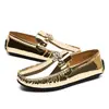 Sapatos de Beanie de Couro de Microfibra Brilhante Masculinos para Negócios Transfronteiriços Leves Slip-On Mocassins Formais Tamanho Grande Sapatos Casuais Sapatos Masculinos