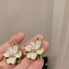 Pendientes de clip de oreja verde fresco para mujer, sin orejas, con diseño de nicho, pendientes de verano sencillos de alta calidad al por mayor