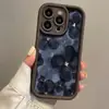 Adequado para Camélia do Apple 13Promax Capa de Celular Cor de Café para iPhone15Pro 14Plus Personalizada Feminina 16E