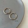 Pendientes de Aro Lisos para Oreja 2024 Nuevo de Moda Diseño de Nicho Pendiente de Oreja de Alta Calidad Pendientes de Plata de Ley Estilo Frío para Mujeres