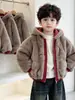 Chaqueta Reversible de Forro Polar Tricolor para Niños Otoño/Invierno 2026 Nueva Elegante Ropa Gruesa de Invierno para Bebé Parka con Capucha