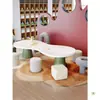 Mesas e Cadeiras Infantis de Jardim de Infância em Madeira Maciça Conjunto Criativo Loja de Educação Infantil Casa Modelo Exibição Mesas e Cadeiras de Brinquedo para Entretenimento
