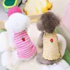 Roupa de Verão Fina para Animais de Estimação para Gatos e Cachorros, Cachorros de Raças Pequenas Como Bichon, Spitz Alemão e Poodle Toy, com 24 Suspensórios Bordados Listrados em Três Cores
