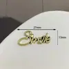 Acessórios Simples de Liga de Alfabeto Inglês Temperamento Ins Celebridade da Internet Presilha Roupas Capa de Celular Acessórios Joias de Diamante