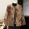 Ropa de otoño para madre de mediana edad, nuevo abrigo retro estilo chino, nuevo modelo 2026, top estilo nacional para mujeres de mediana edad y mayores, elegante y con estilo para otoño