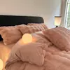 Juego de Cuatro Piezas de Imitación de Pelo de Conejo, Nuevo Juego de Cuatro Piezas de Coral Fleece de Doble Cara y Terciopelo de Leche para Otoño e Invierno