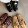 Zapatos Mula de Capa Superior de Piel de Vaca Sandalias de Media Bolsa y Pantuflas para Mujer Verano Nuevo Cuero Hebilla Plateada Sandalias y Pantuflas de Tacón Plano Pantuflas para Mujer 40