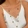 Venta al por mayor transfronteriza de accesorios de moda nuevos y de moda: Collares minimalistas de acero inoxidable con letra V, collares extralargos y cadenas para suéteres para mujer