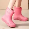 Botas de Lluvia Cordón Pareja Zapatos de Lluvia para Hombres y Mujeres Adultos Impermeables Súper Suaves Antideslizantes Resistentes al Desgaste Zapatos de Goma con Terciopelo Moda Botas de Agua