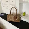 Bolsa casual de outono de grande capacidade para mulheres, novo modelo 2026, bolsa transversal leve e simples, bolsa tote texturizada para o dia a dia