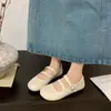2026 Nuevos Zapatos Mary Jane Blancos de Punta Dividida para Mujer con Tacón Oculto de 6 cm, Hebilla Doble, Correa Única, Tacón Grueso, Zapatos Individuales para Mujer