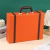 Maleta de Cuero Naranja de Alta Gama con Colores Contrastantes para Almacenamiento de Información de Bienes Raíces Comerciales y Caja de Llaves para Entrega de Bienes Raíces con Logo Imprimible