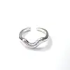 Anillo Plano de Onda Irregular Curva Transfronteriza Abierto de Metal Ajustable Simple para Mujer Joyería de Anillo Ins