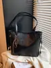 Bolsa Retro Escarchada de Gran Capacidad para Mujer 2025 Nuevo Estilo Bolso de Hombro Versátil para Ir al Trabajo Bolso Tote Tipo Cubo