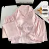 Pijama Jacquard de Seda Helada Sencillo y Femenino para Mujer, Conjunto de Tres Piezas con Copas Integradas, Suave, Transpirable y Amigable con la Piel