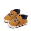 Zapatos Nuevos Deportivos para Bebés y Niños Pequeños Estilo Primavera y Verano Suela de Goma Antideslizante Zapatos para Interiores para Niños Pequeños