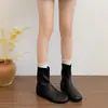 Botas de Moda Estilo Coreano Femininas 2026 Outono/Inverno Novas Bico Redondo Elegantes Versáteis Botas de Cano Médio Emagrecedoras Botas Martin Combina com Saias