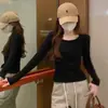 Camiseta Negra de Manga Larga con Cuello Redondo 95% Algodón para Mujer, Nuevo Estilo Otoño e Invierno 2026, 0% Poliéster, Corte Ajustado, Prenda Interior Térmica Cálida