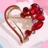 Broche Exquisito y Único de Pedrería, Versátil Ramillete en Forma de Corazón con Perlas, Pin para Fijar Vestidos, Accesorio para Trajes