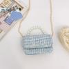 Nuevo Material Otoño e Invierno Perla Portátil Cadena Metálica Moda Bolso Color Nude Bolso Cuadrado Pequeño Bolso de Hombro Fabricante de Comercio Exterior Venta al por Mayor