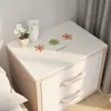 Tapete de Mesa de Cabeceira de Luxo Leve Tapete de Mesa de Couro Pvc à Prova d'Água Popular Tapete de Mesa de Cabeceira de Quarto Pano de Cobertura Simples Sem Lavagem