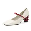 Zapatos de Tacón Únicos de Diseño No Replicado con Tacones Distintivos, Versátiles para el Trayecto Diario, Zapatos de Salón Poco Profundos con Punta Cuadrada Pequeña, Zapatos Mary Jane de Cuero Genuino con Bloques de Color
