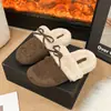 Nuevas Zapatillas de Media Pantufla Cerradas Retro con Lazo para Mujer Otoño/Invierno 2026, Pantuflas Peludas para Exteriores con Forro de Felpa