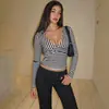 Estilo Europeo y Americano Transfronterizo Invierno Ropa de Mujer Manga Larga Rayas Sexy Chica Caliente Cuello en V Corta Camiseta de Punto Venta al por Mayor