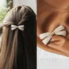 2024 Grampo de Cabelo de Liga com Strass Franja Lateral Presilha de Mola Estilo Coreano Clipe Superior Feminino Acessório de Cabelo Laço Fresco e Doce