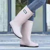 Botas de lluvia de algodón de caña alta, antideslizantes, forradas de polar, cubrezapatos impermeables, cubrezapatos de goma, botas de agua, de media pantorrilla para mujer, aptas para cocina, cálidas, botas de caña corta