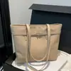Bolsa tote vintage elegante, bolsa de ombro de grande capacidade para o dia a dia, bolsa de mão de couro macio estilosa, bolsa de axila de luxo leve para outono e inverno
