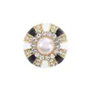Broche de aleación de vidrio con diamantes de imitación para mujer, pequeño mini alfiler, luz antirretorno, accesorio fijo, decoración con baño de oro medio.